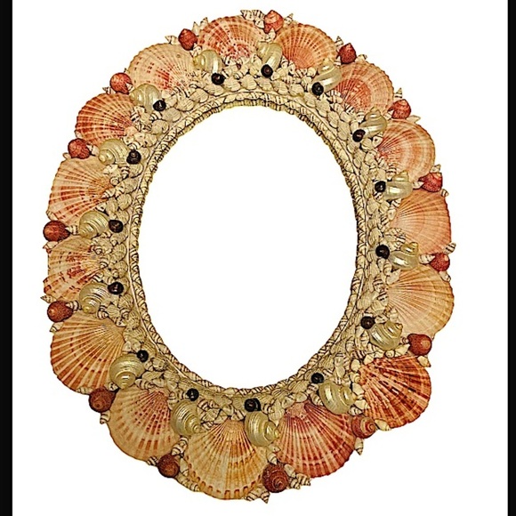 Vintage Coastal Ocean Theme Oval Sea Shells Encrusted Mirror.